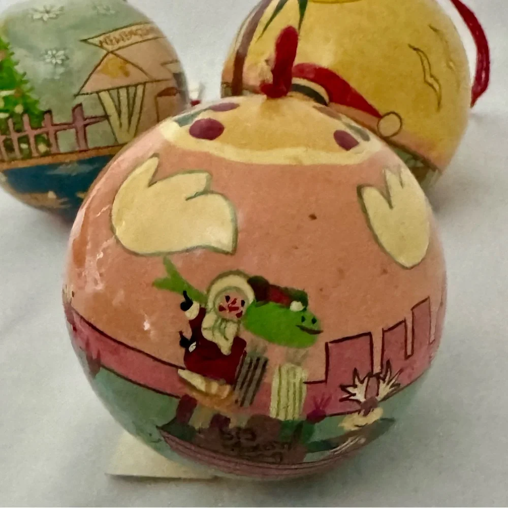Bloomingdales‎ Paper Mache Christmas Ornaments Boston California